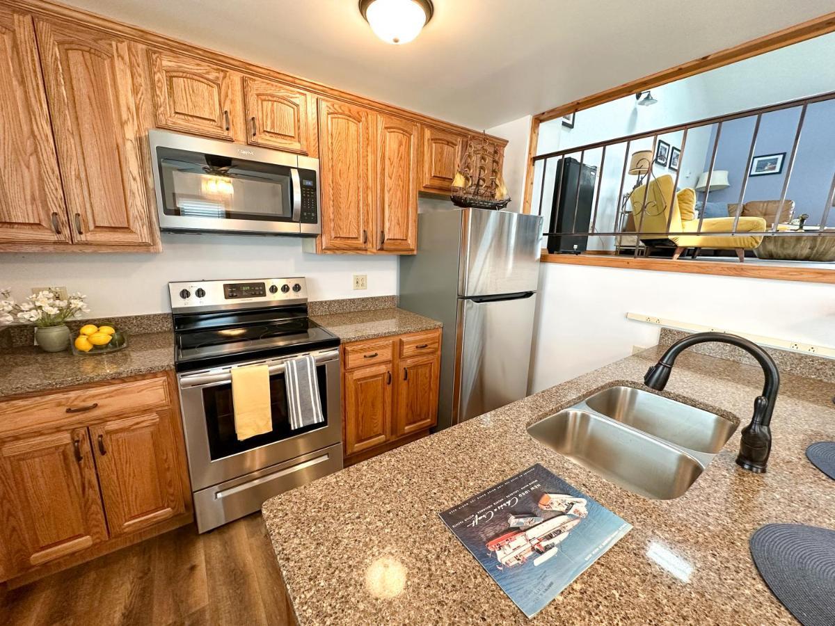 Fun Family Home Near Cedar Point Сандаски Экстерьер фото